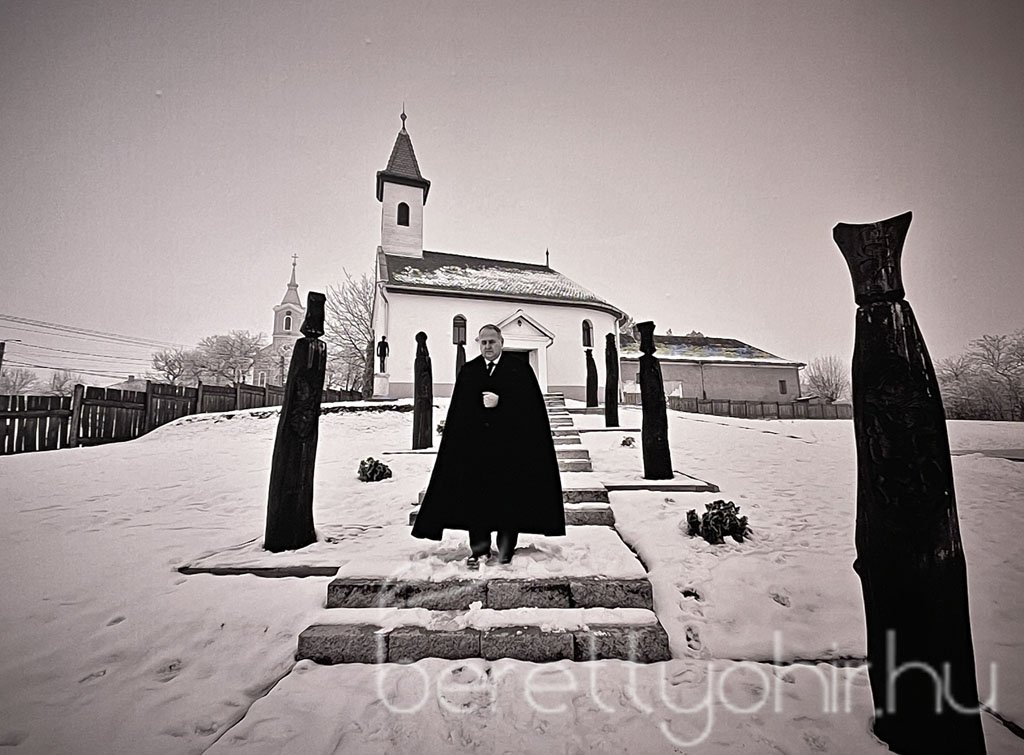 Tóth István jubileumi fotóliállítása 25